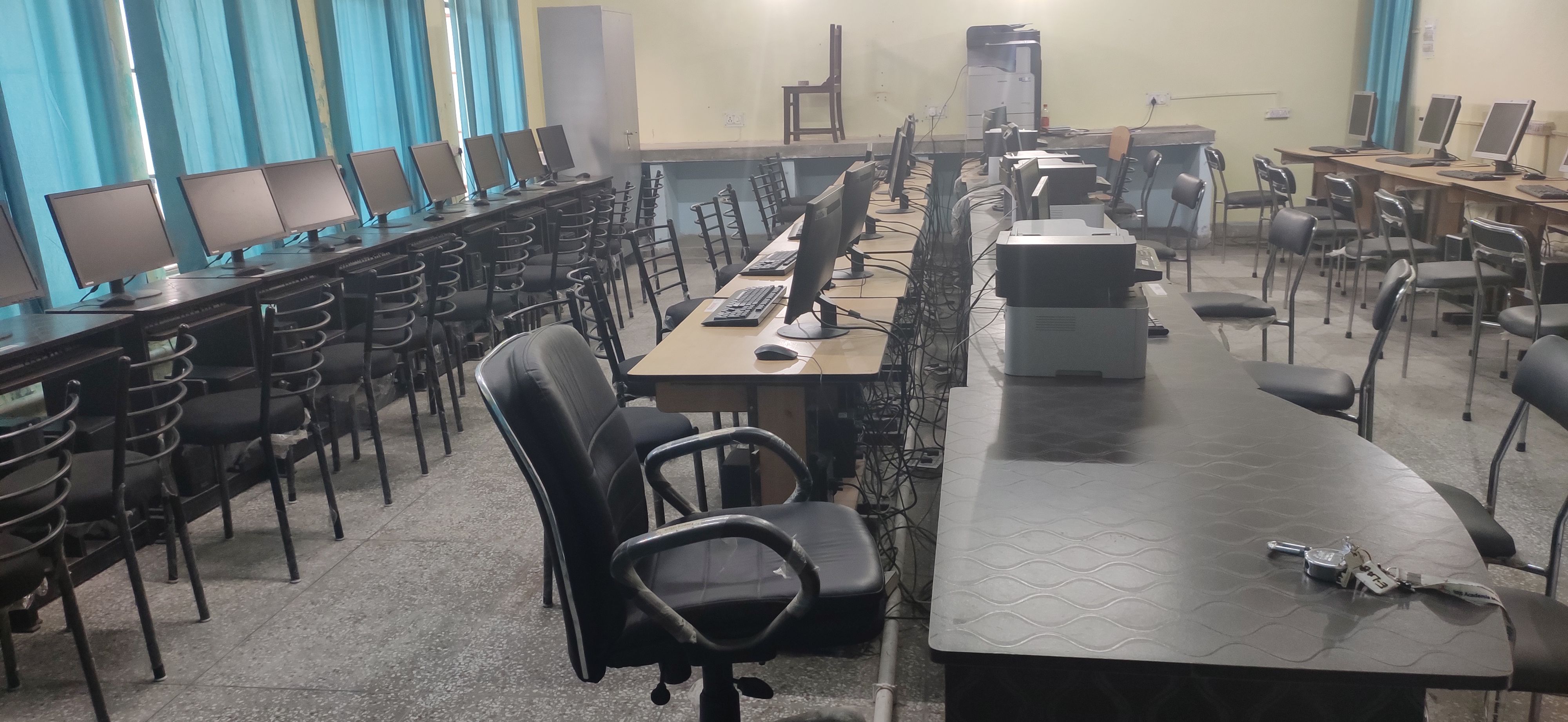 rusa computer lab.jpg