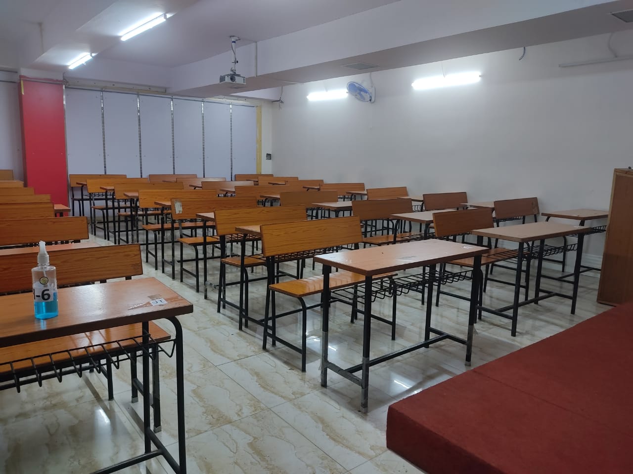 class projector.jpeg