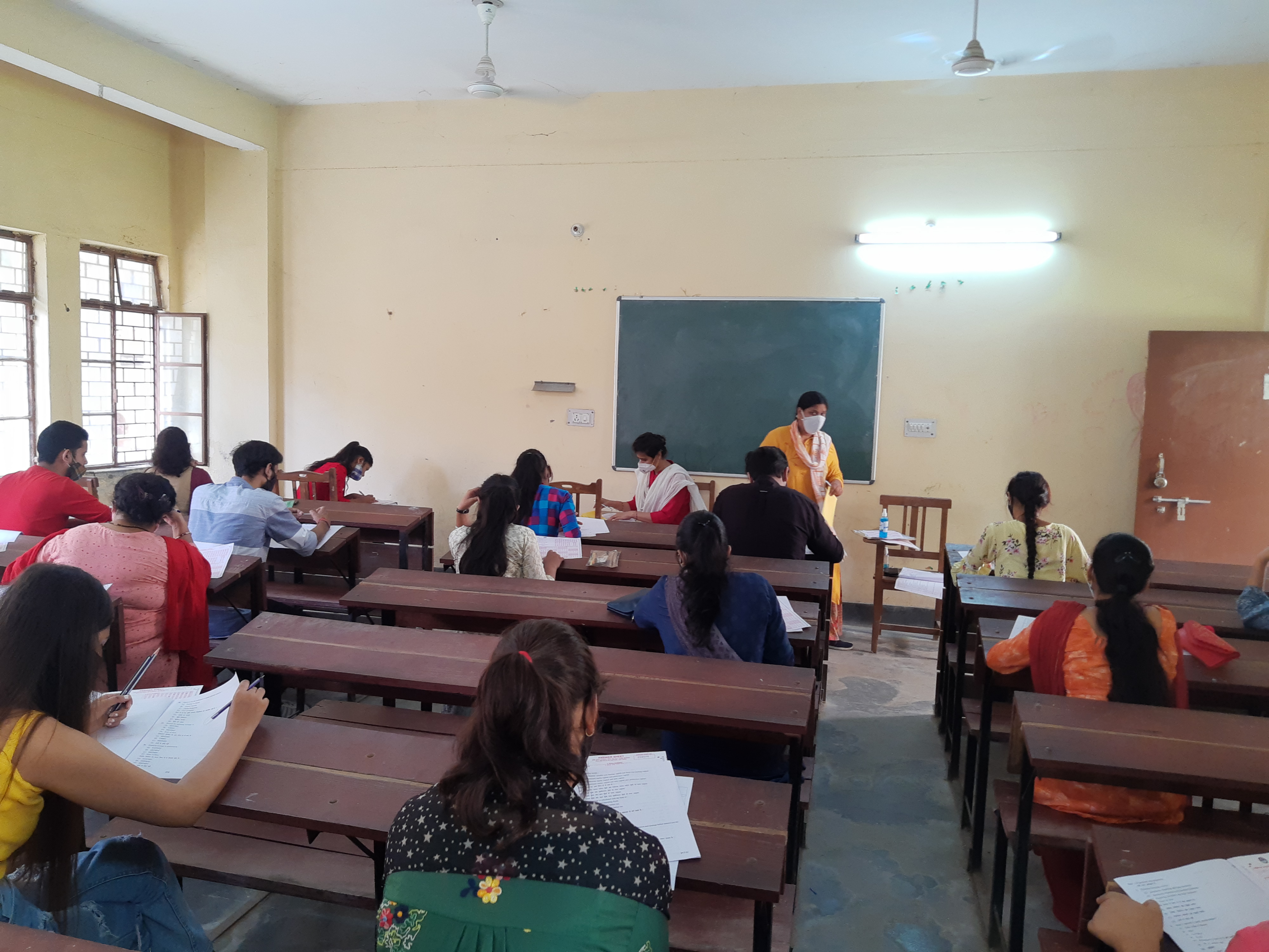 classroom4.jpg