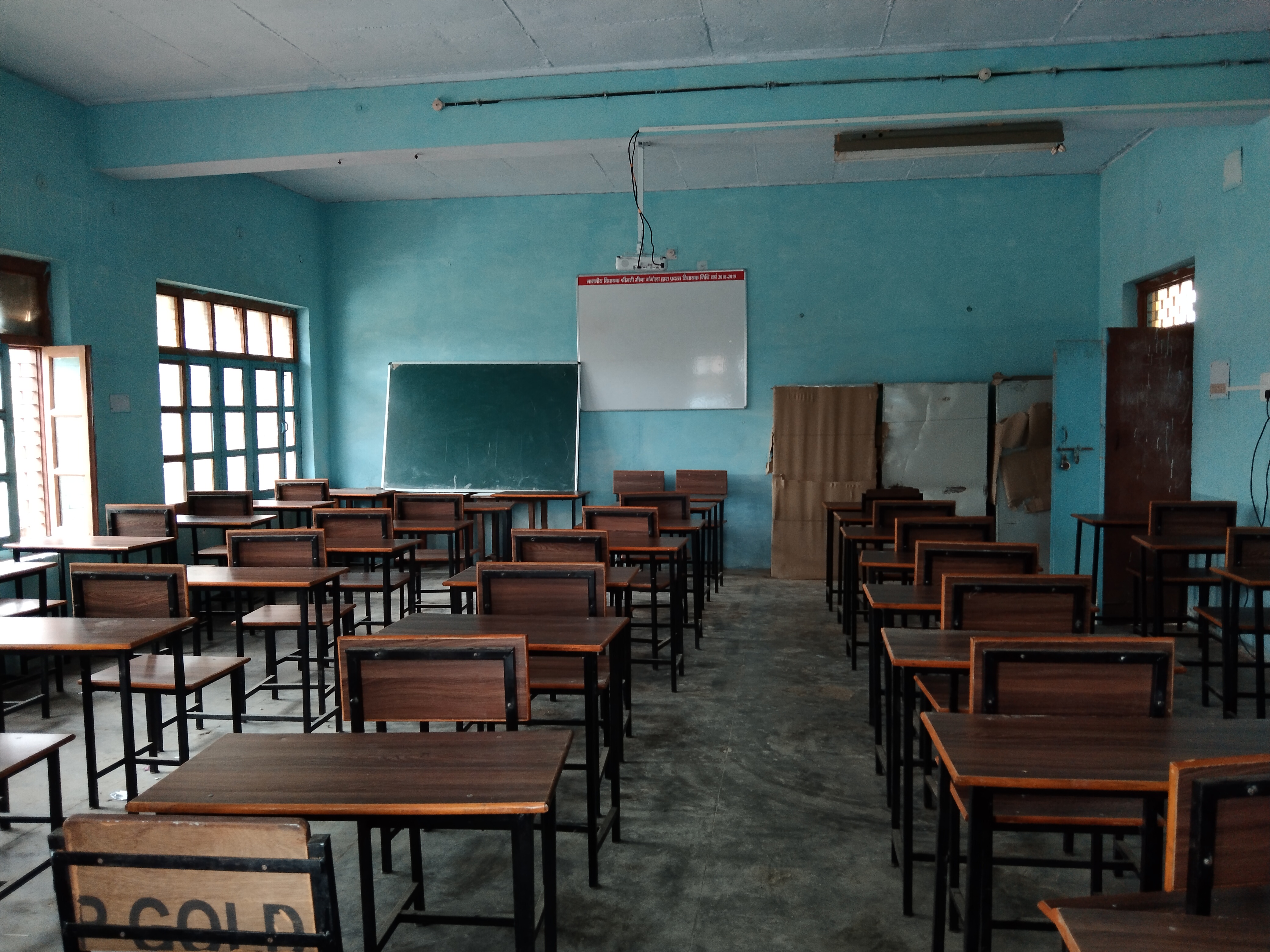classroom1.jpg