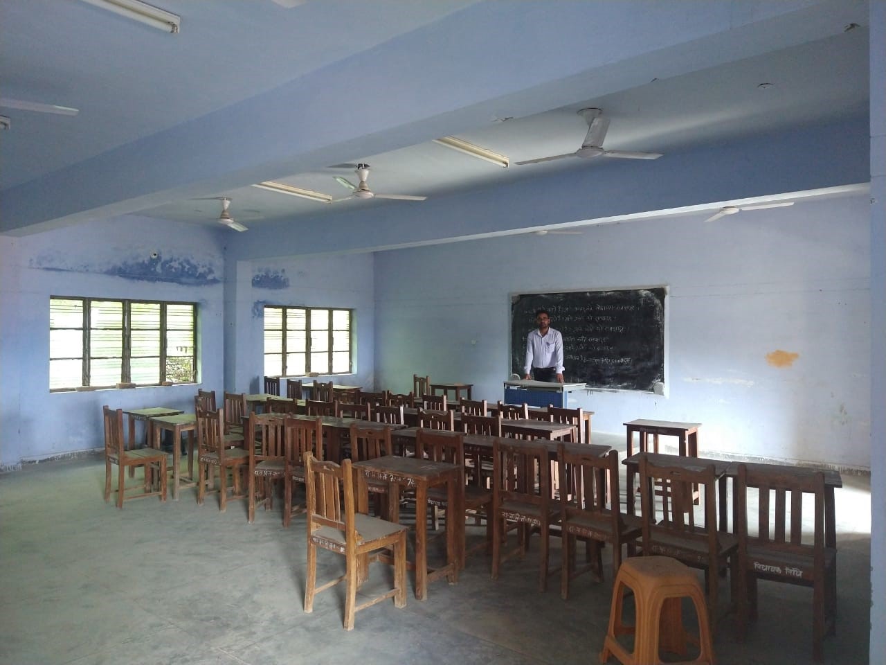 classroom photo.jpeg