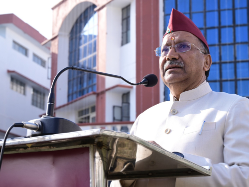 उत्तराखंड मुक्त विश्वविद्यालय में 77 वाँ गणतंत्र दिवस हर्षोल्लास के साथ मनाया गया 